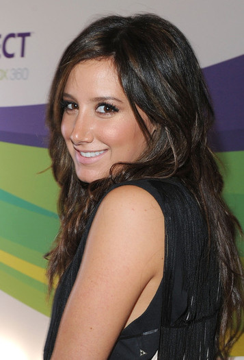 Ashley Tisdale Kinect Xbox 360 Launch Party FFAyB_vG4pil