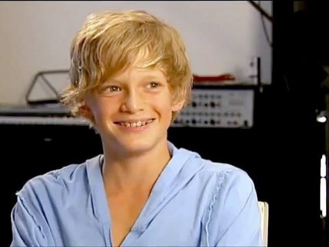 Cody-Simpson-iYiYi