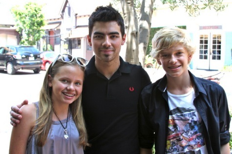 Joe-Jonas-Cody-Simpson-Alli-Simpson