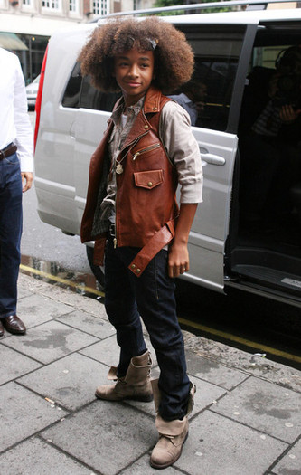 Jaden cu coditele despletite Jaden cu coditele despletite