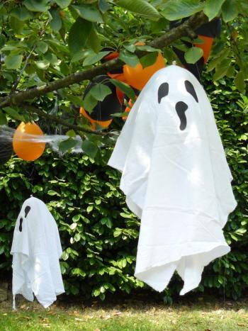 decorer-votre-maison-avec-fantomes-dhalloween-0 - halloween