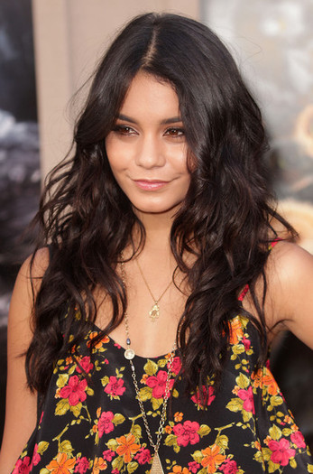 Vanessa Hudgens - VANESSA HUDGENS LA PREMIERA LEGEND OF THE GUARDIANS