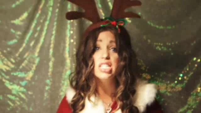 A Miley Cyrus Christmas 032