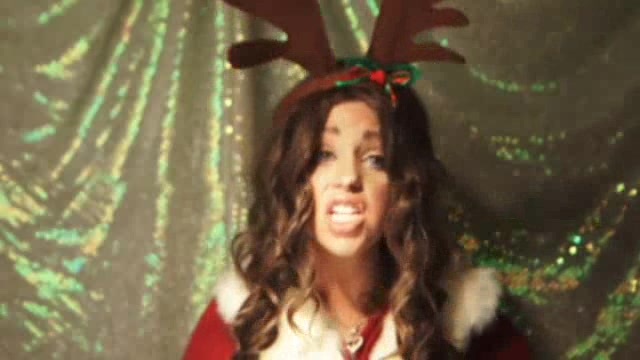 A Miley Cyrus Christmas 034