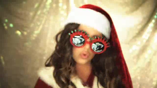 A Miley Cyrus Christmas 038