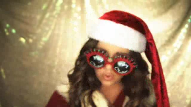 A Miley Cyrus Christmas 041