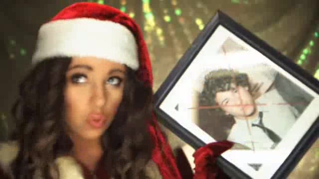 A Miley Cyrus Christmas 049