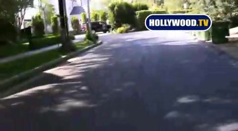EXCLUSIVE- Miley Cyrus Reunites With Hollywood.TV and Alison 031