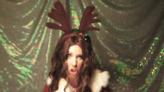 A Miley Cyrus Christmas 089