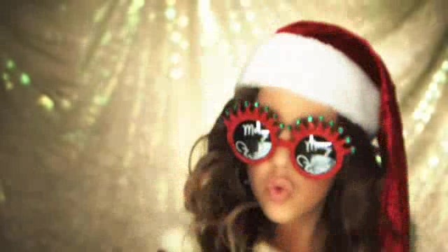 A Miley Cyrus Christmas 122