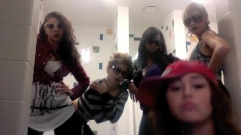 Good-bye Twitter 020 - 0 Screencaptures  By  Me  with  Miley  Cyrus  Or  Hannah  Montana  - Good-bye Twitter