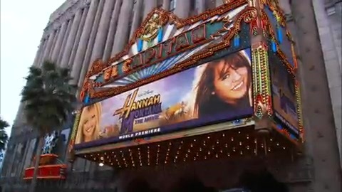 Hannah Montana- The Movie Premiere 019 - 0 Screencaptures  By  Me  with  Miley  Cyrus  Or  Hannah  Montana  - HMF  Premiere At Hollywood