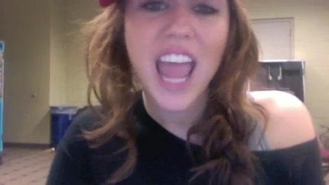 Good-bye Twitter 154 - 0 Screencaptures  By  Me  with  Miley  Cyrus  Or  Hannah  Montana  - Good-bye Twitter