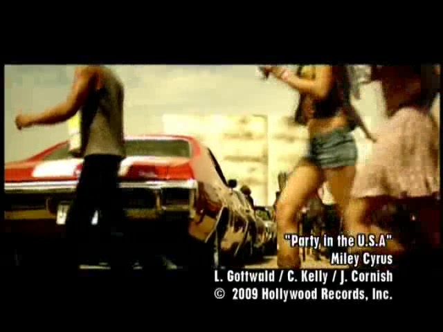 Miley Cyrus - Party in the USA 010