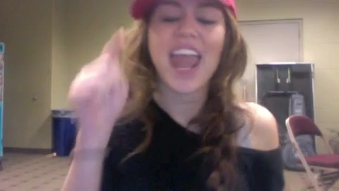 Good-bye Twitter 173 - 0 Screencaptures  By  Me  with  Miley  Cyrus  Or  Hannah  Montana  - Good-bye Twitter