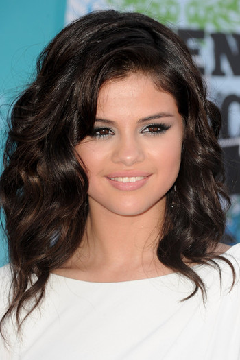 Selena Gomez - SELENA GOMEZ LA TEEN CHOICE AWARDS 2010