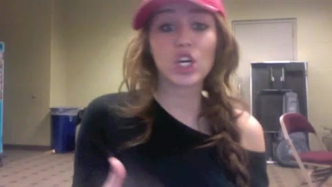 Good-bye Twitter 242 - 0 Screencaptures  By  Me  with  Miley  Cyrus  Or  Hannah  Montana  - Good-bye Twitter