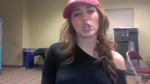 Good-bye Twitter 249 - 0 Screencaptures  By  Me  with  Miley  Cyrus  Or  Hannah  Montana  - Good-bye Twitter