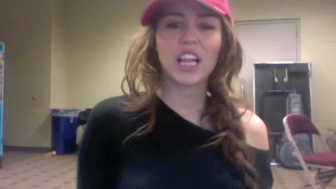 Good-bye Twitter 264 - 0 Screencaptures  By  Me  with  Miley  Cyrus  Or  Hannah  Montana  - Good-bye Twitter
