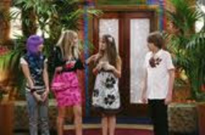 imagesCACGE210 - episode din hannah montana