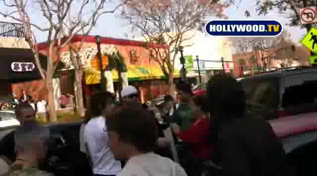 Miley Cyrus Sign Autographs For Fans At Market City. 180