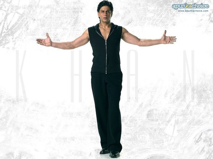 40171_147026495326457_100000573220838_367969_3309303_n - shahrukh khan