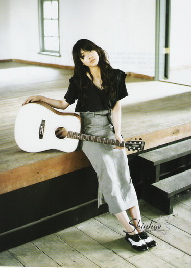 ellemagart08 - Park Shin Hye