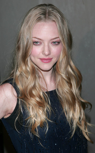 Premiere+HBO+Love+3rd+Season+4Q2Zdbt7Js_l - Amanda Seyfried