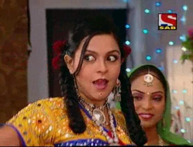 Khushi Face Ochii Marii