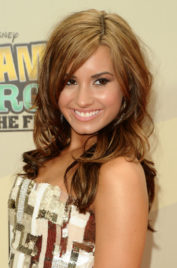 Demi Lovato - DEMI LOVATO LA PREMIERA CAMP ROCK 2 COMPETITIA FINALA LA NEW YORK