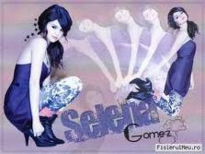 imagesCABRGRQM - poze rare su selena gomez