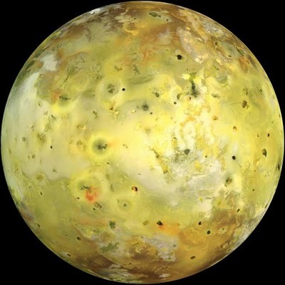 Io - satelit Jupiter - Planetele Sistemului Solar