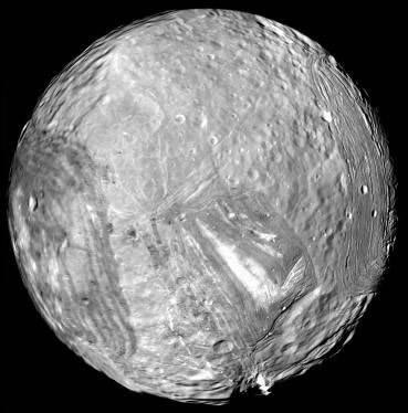 Miranda - satelit Uranus - Planetele Sistemului Solar