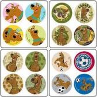 insigne cu scooby