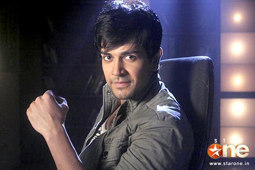 155049_176124785746202_162696197089061_534582_3885915_n - Piyush Sahdev-Sharad