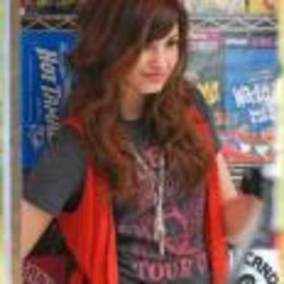 Demi_Lovato_1254689919_0