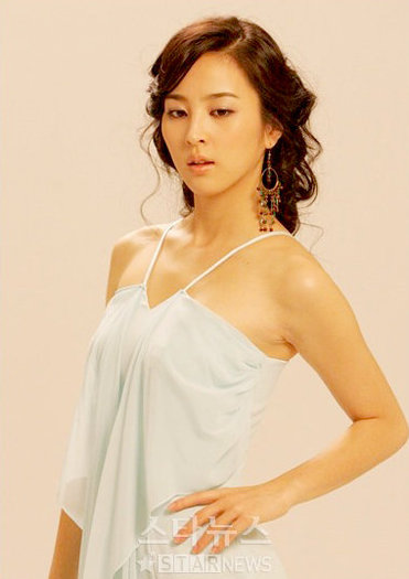6489_111847013822_111779663822_2424615_5285500_n - a---hye jin han---a
