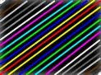 2524 linii colorate - Alege 3