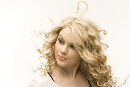 Taylor Swift (11)