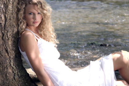 Taylor Swift (8)
