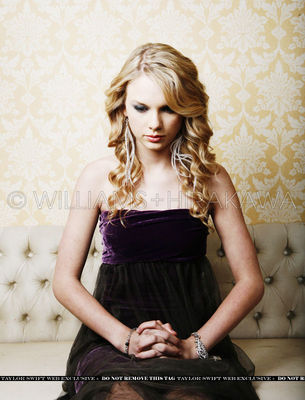Taylor Swift (9)