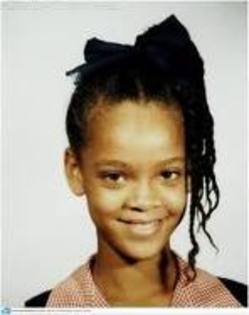 IBAKQDCACV916HCAVJWOYWCAFNSD3ACA4R80U5CAM7NKDPCAIGONEFCATC0BBQCAUM4RGSCA42NNDACAAD7M4QCAMER8YFCAPSYD - Rihanna