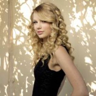 Taylor_Swift_