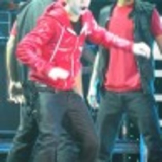 justin-bieber-norfolk-13-97x97 - justin bieber la concert