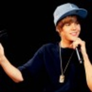 justin-bieber-con-cert-15-97x97 - Justin Bieber  concert la turnul Eiffel