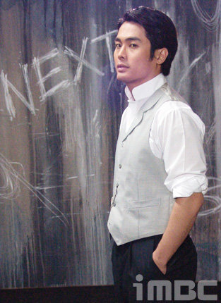 25779_103008663064768_100000669040082_87857_7802492_n - a---lee jong soo---a