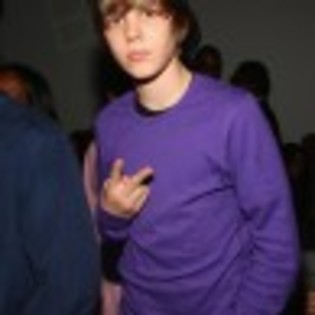 justin-bieber-poze-13-97x97 - Justin Bieberer-Album Foto