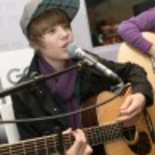 justin-bieber-poze-36-97x97 - Justin Bieberer-Album Foto