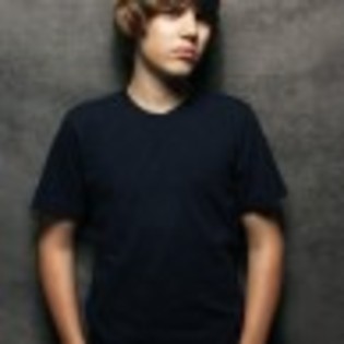 justin-bieber-poze-38-97x97 - Justin Bieberer-Album Foto