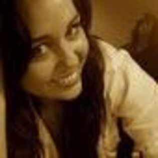 miley-cyrus-389783l-thumbnail_gallery